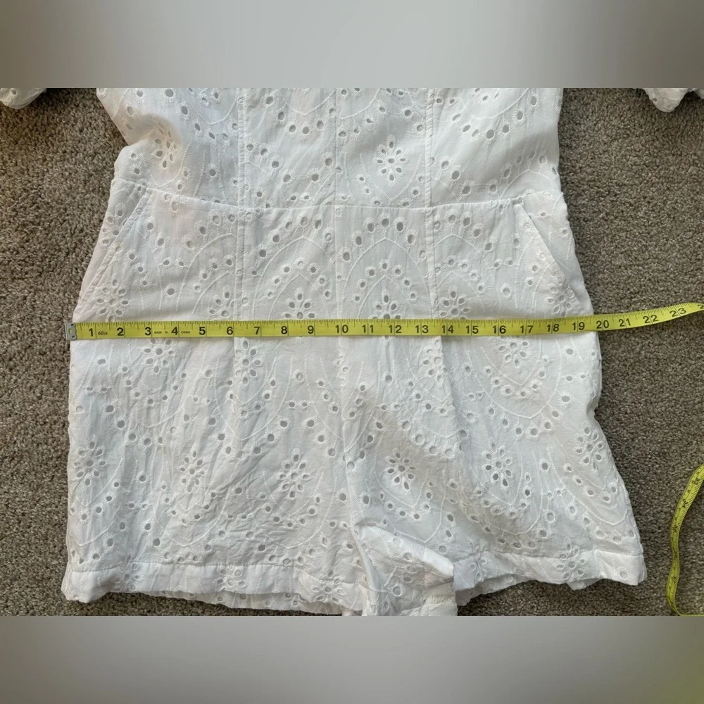 Express Eyelet Lace Puff Sleeve Romper White Size Large - Picture 10 of 14